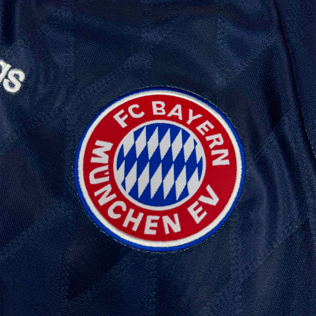 Bayern Munich 1997/99 Local