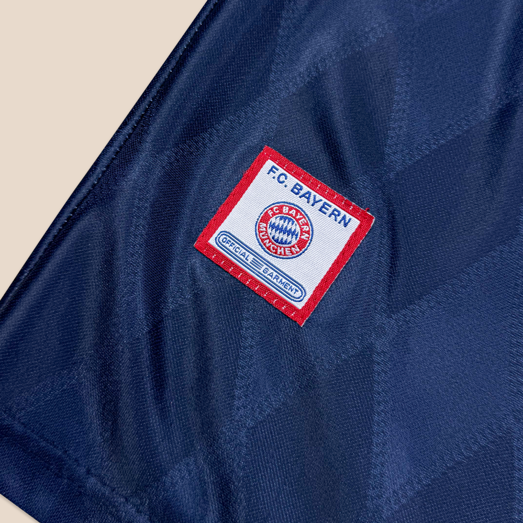 Bayern Munich 1997/99 Local