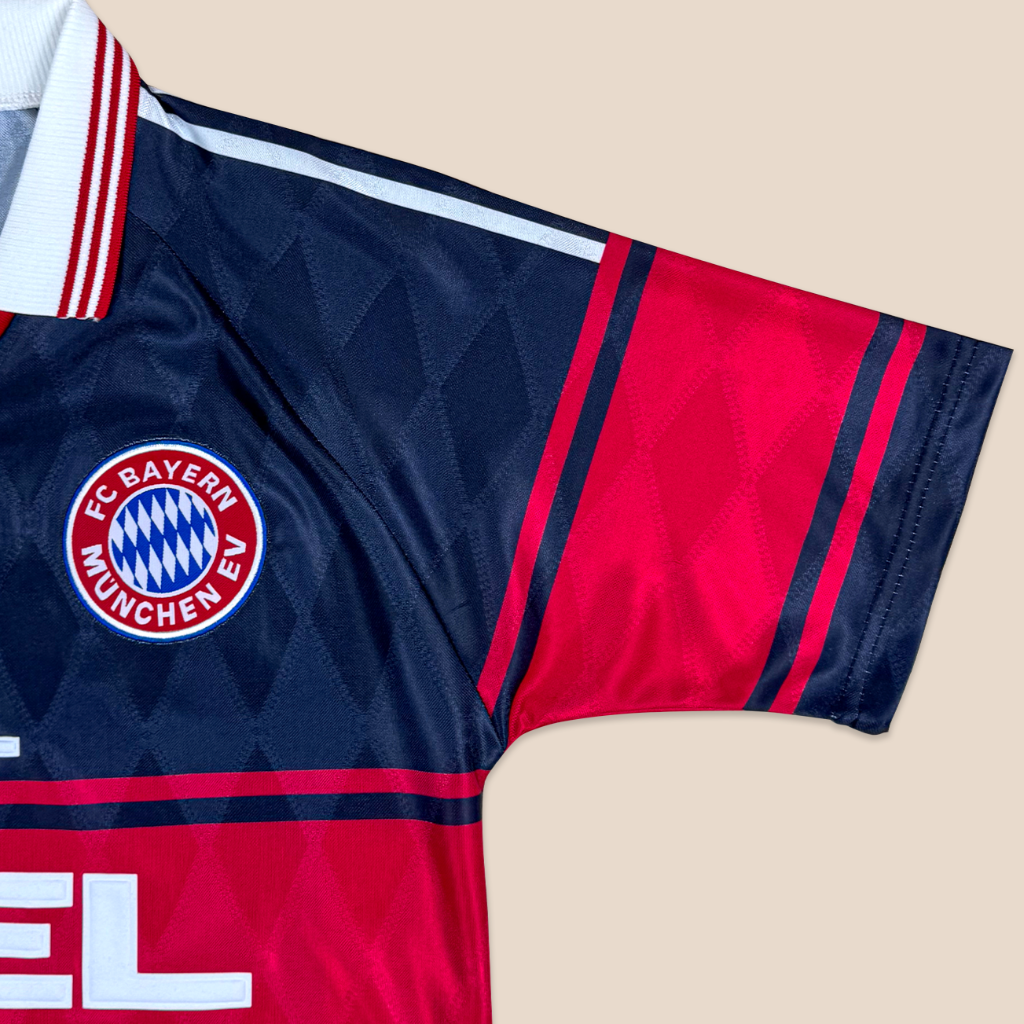 Bayern Munich 1997/99 Local
