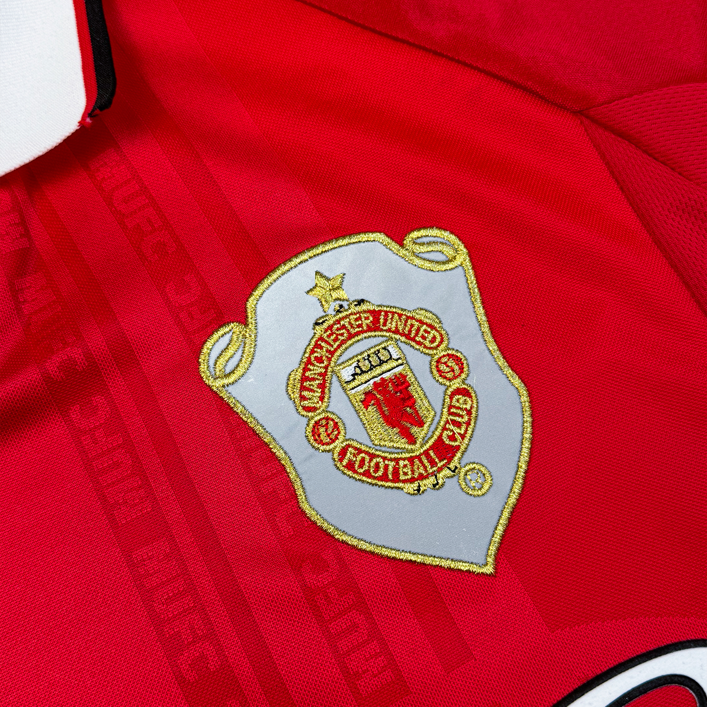 Manchester United 1999/00 Local