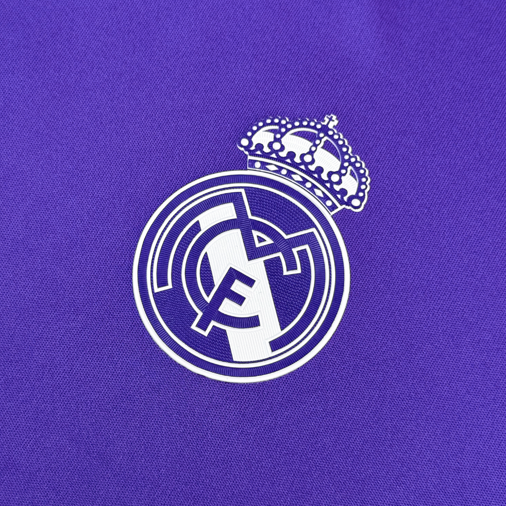 Real Madrid 2016/17 Visitante