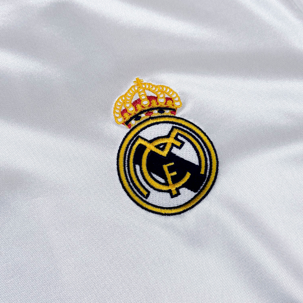 Real Madrid 2004/05 Local