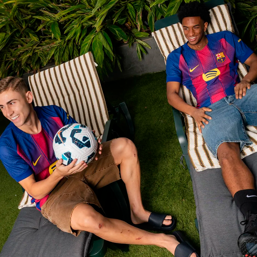 FC Barcelona 2025/26 Local Versión Jugador