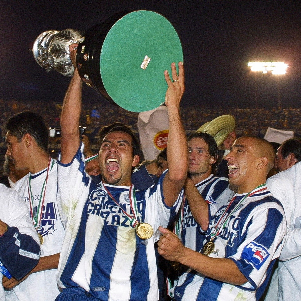 Pachuca 2001/02 Local