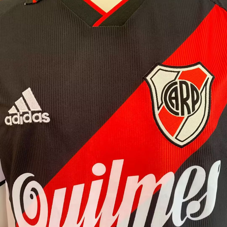 01 River Plate Tercero 2000/20