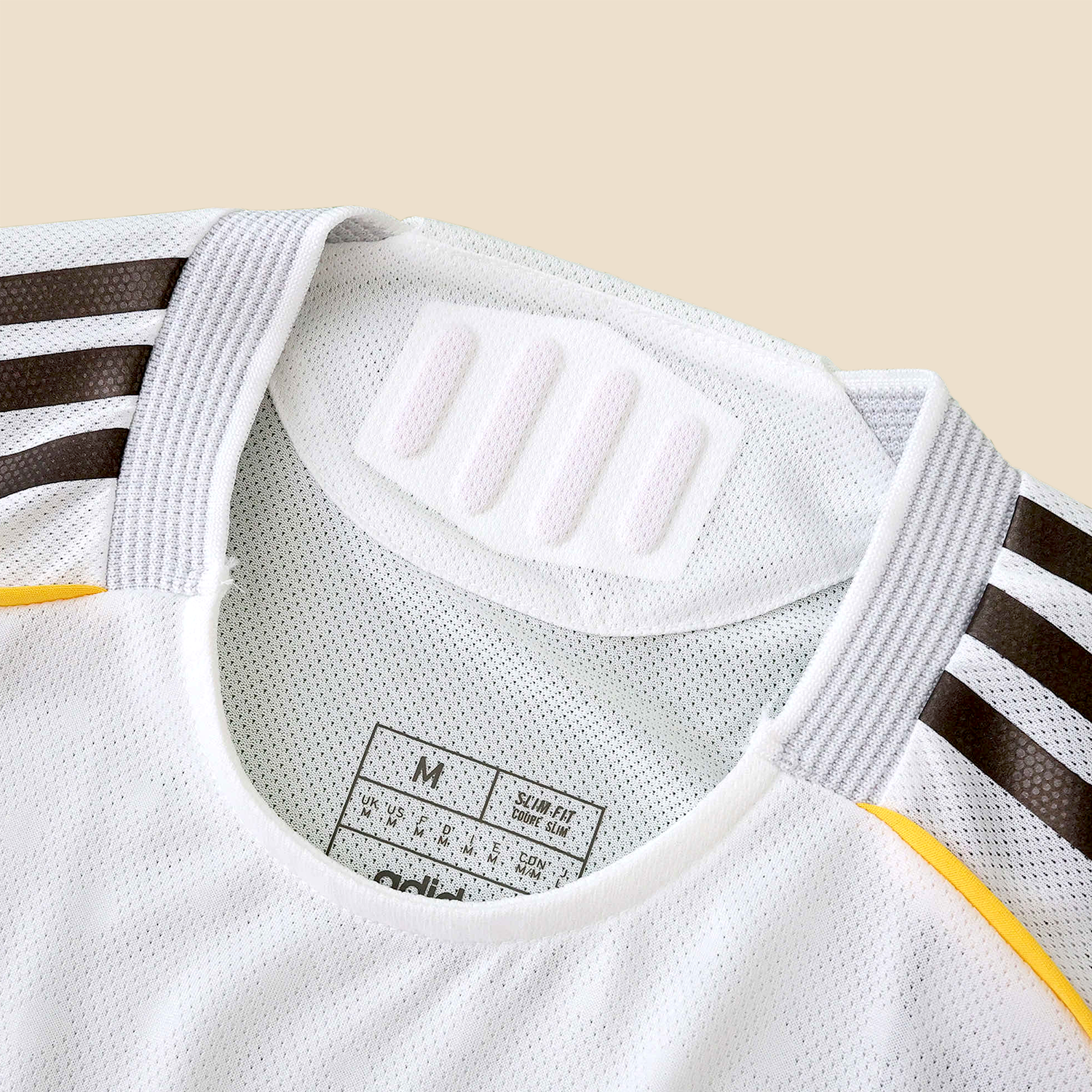Real Madrid 2025/26 Local Versión Jugador