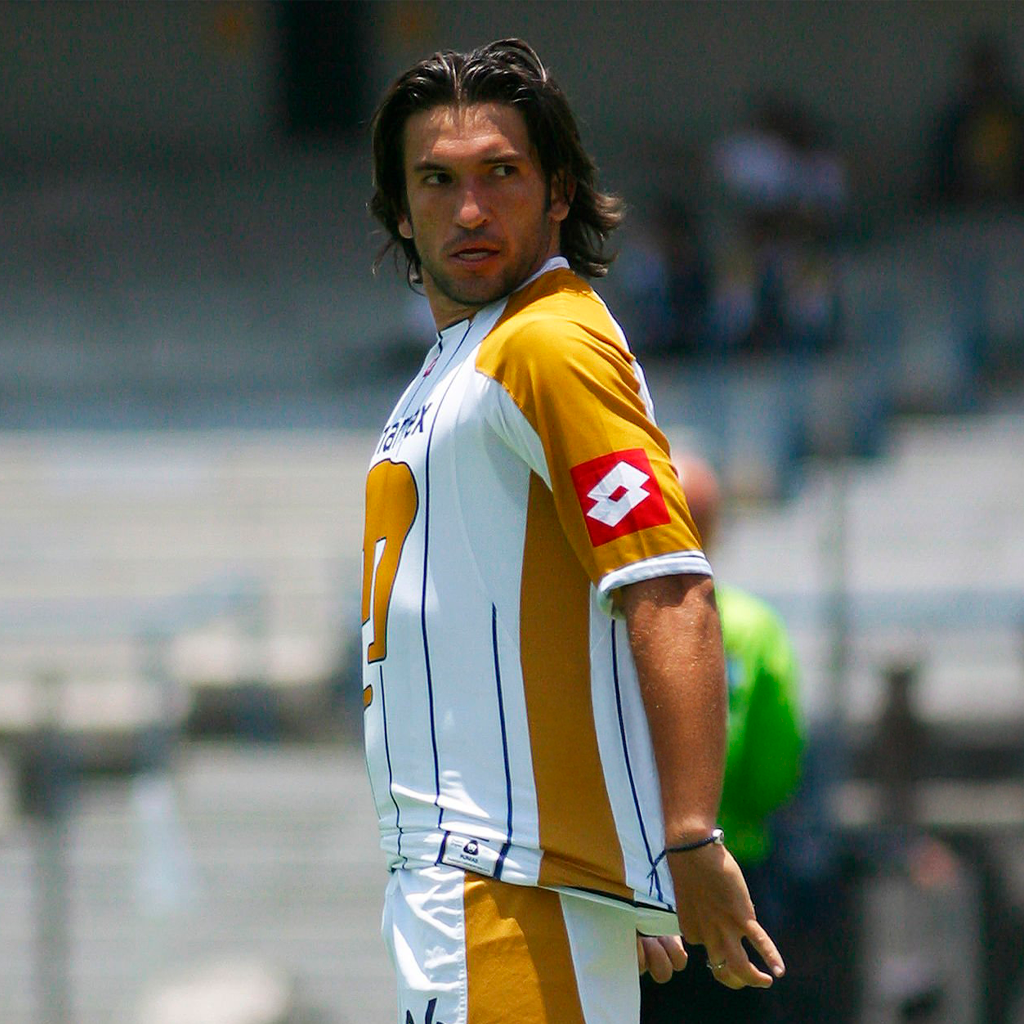 Pumas UNAM 2003/04 Local