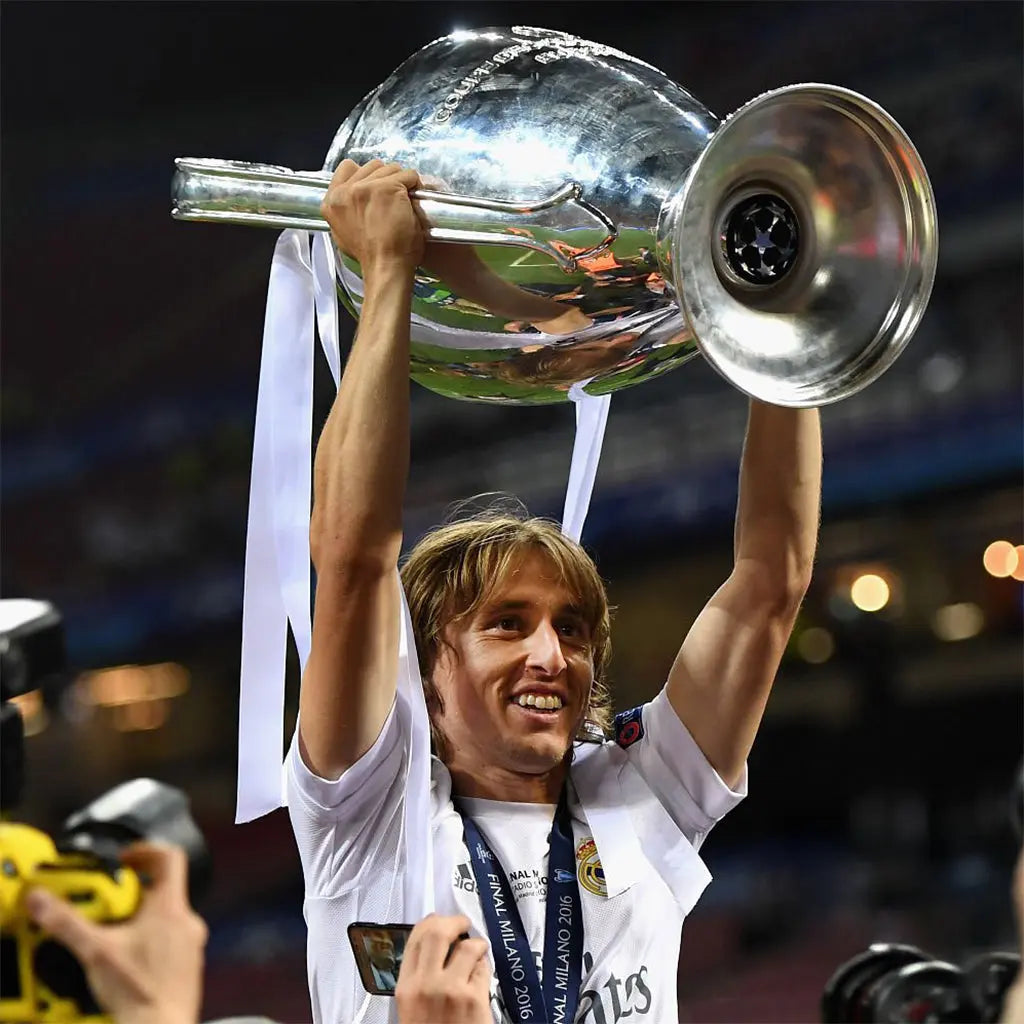 Real Madrid 2015/16 Local Jersify