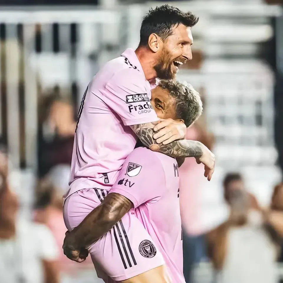 Jersey 2023/24 Inter Miami x APE Pink Especial Versión Fan